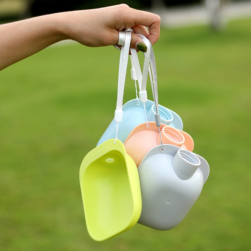 Portable Squeeze Water Bottle Attachment for Pets